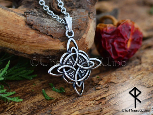 Celtic Knot Necklace, Triquetra Viking Pendant - Stainless Steel - The Norse Wind