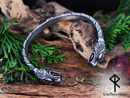 Viking Dragon Bracelet, Solid Men's Viking Arm Ring - The Norse Wind