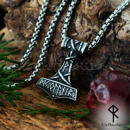 Thor's Hammer Viking Necklace, Norse Mjolnir Pendant Stainless Steel - The Norse Wind