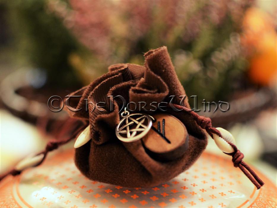 Mojo Bag Money and Prosperity Hoodoo Gri Gri Bag Talisman TheNorseWind