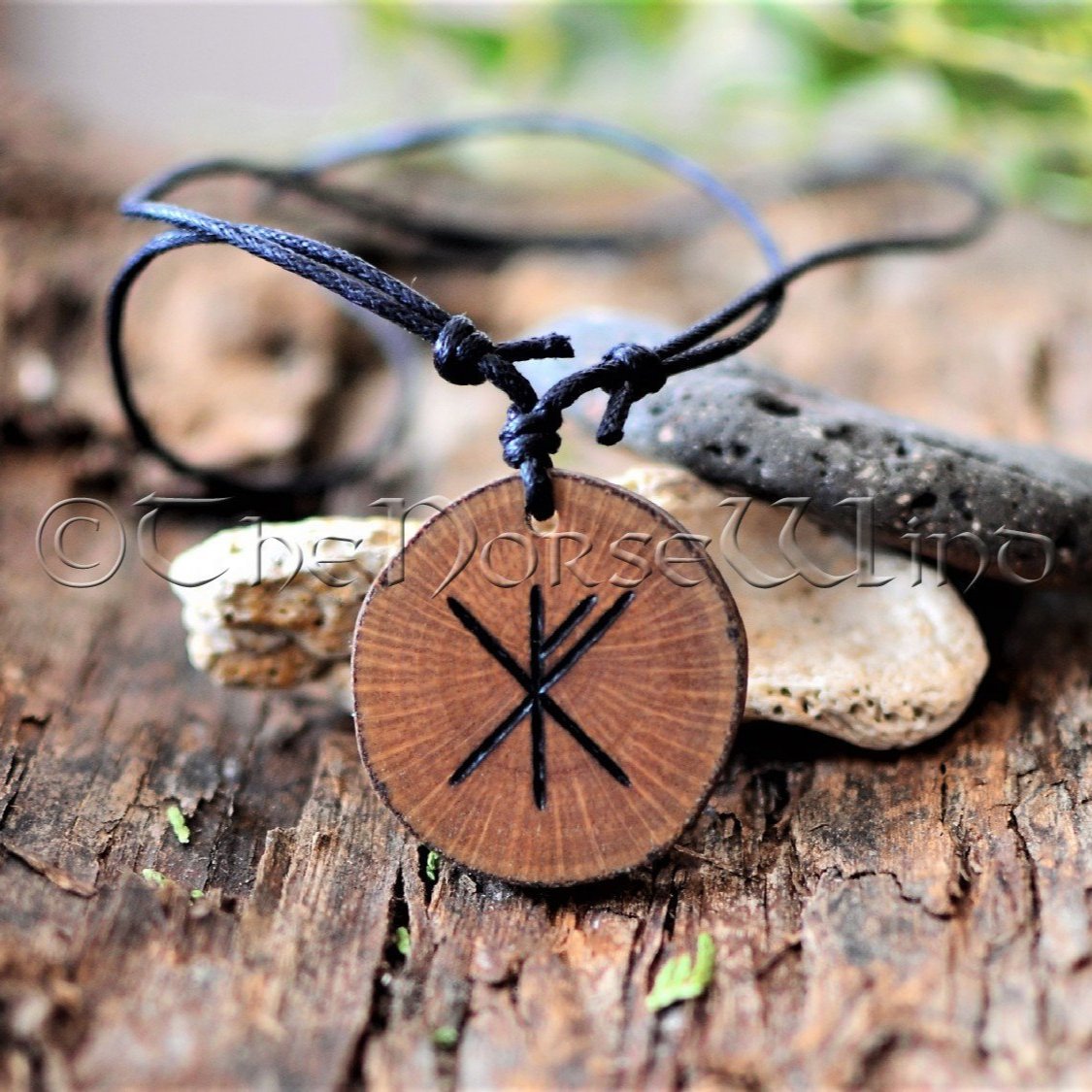 Vegviser wooden pendant rune pendant Icelandic bindrune outlet Nordic magic