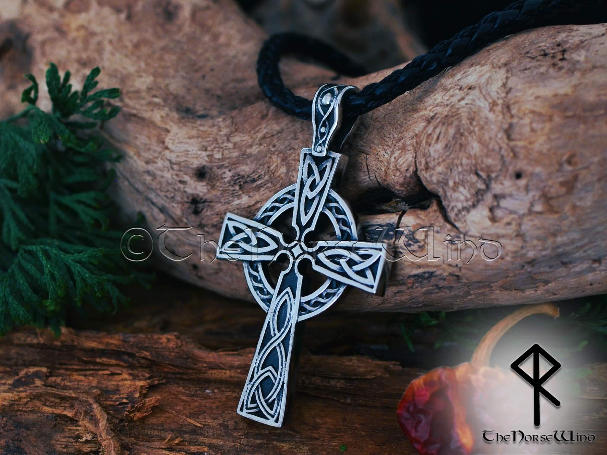 Buy Celtic Claddagh Cross Pendant 14K White Gold Online | Arnold Jewelers