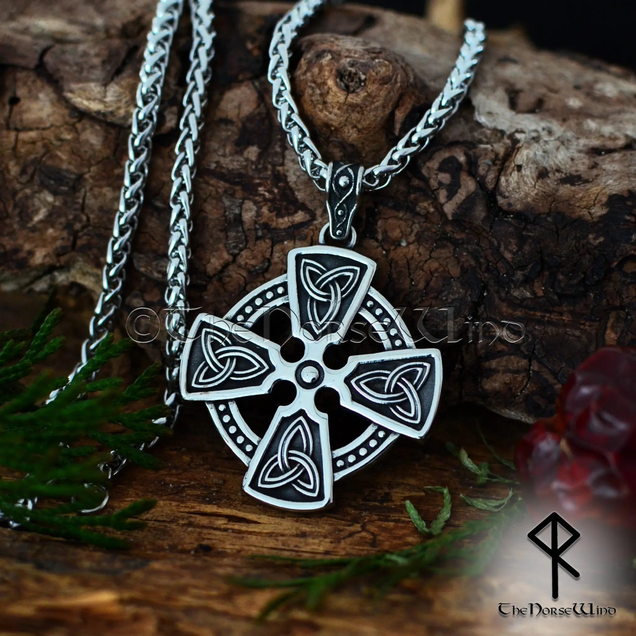 Kievan Rus Viking Cross Pendant in enamelled Sterling Silver – Caledonian  Forge