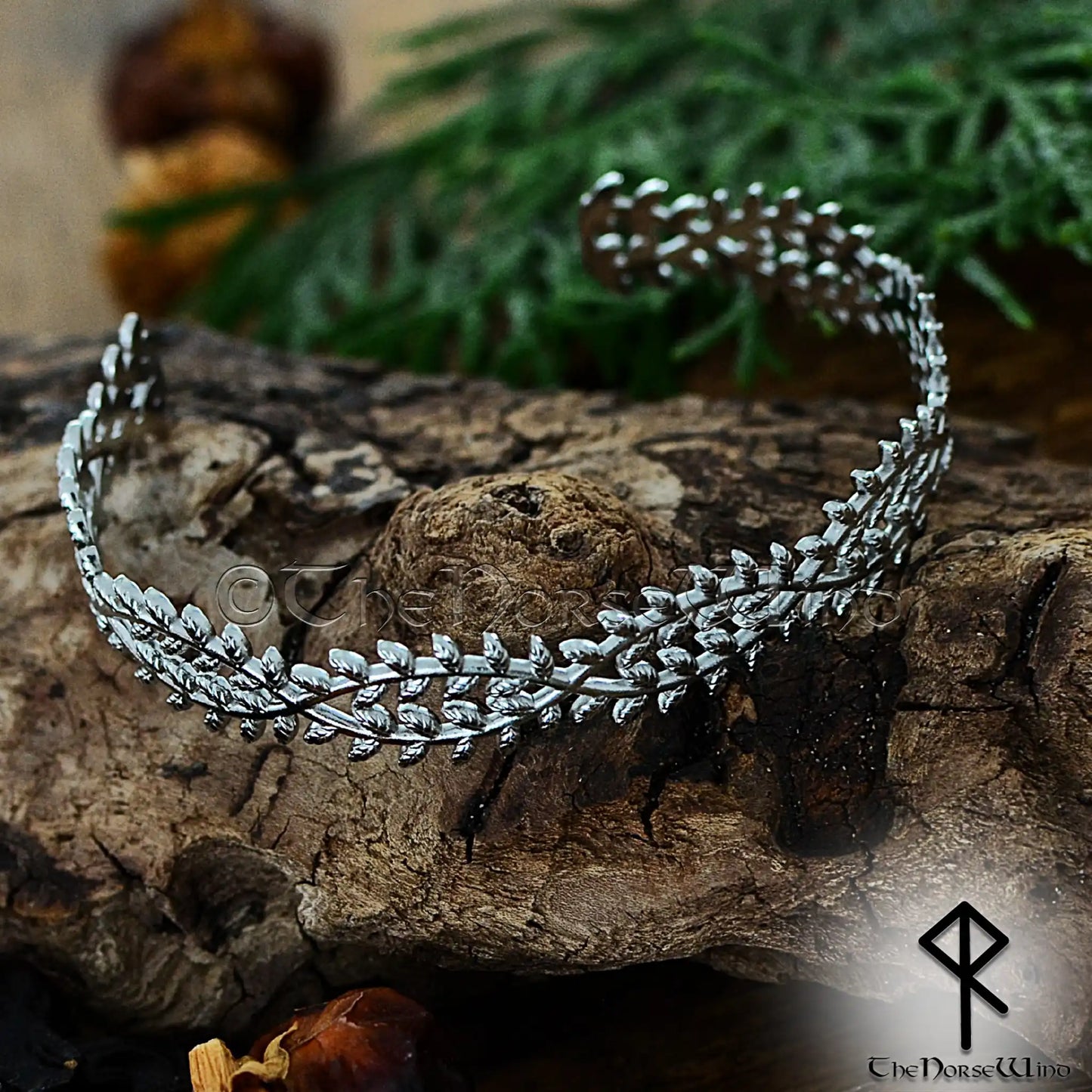 Celtic Laurel Leaf Cuff Bracelet - The Norse Wind