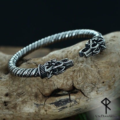 Fenrir wolf heads viking cuff bracelet