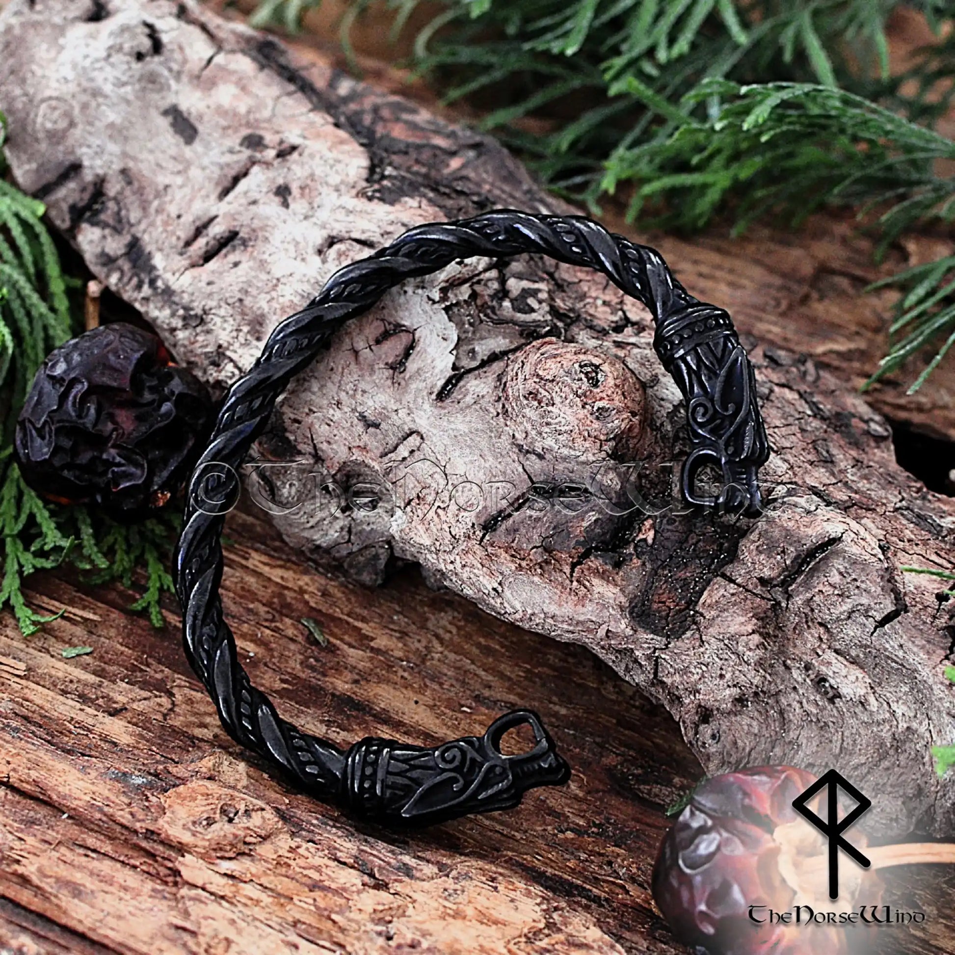 Fenrir Wolf Viking Bracelet - Black Stainless Steel Arm Ring