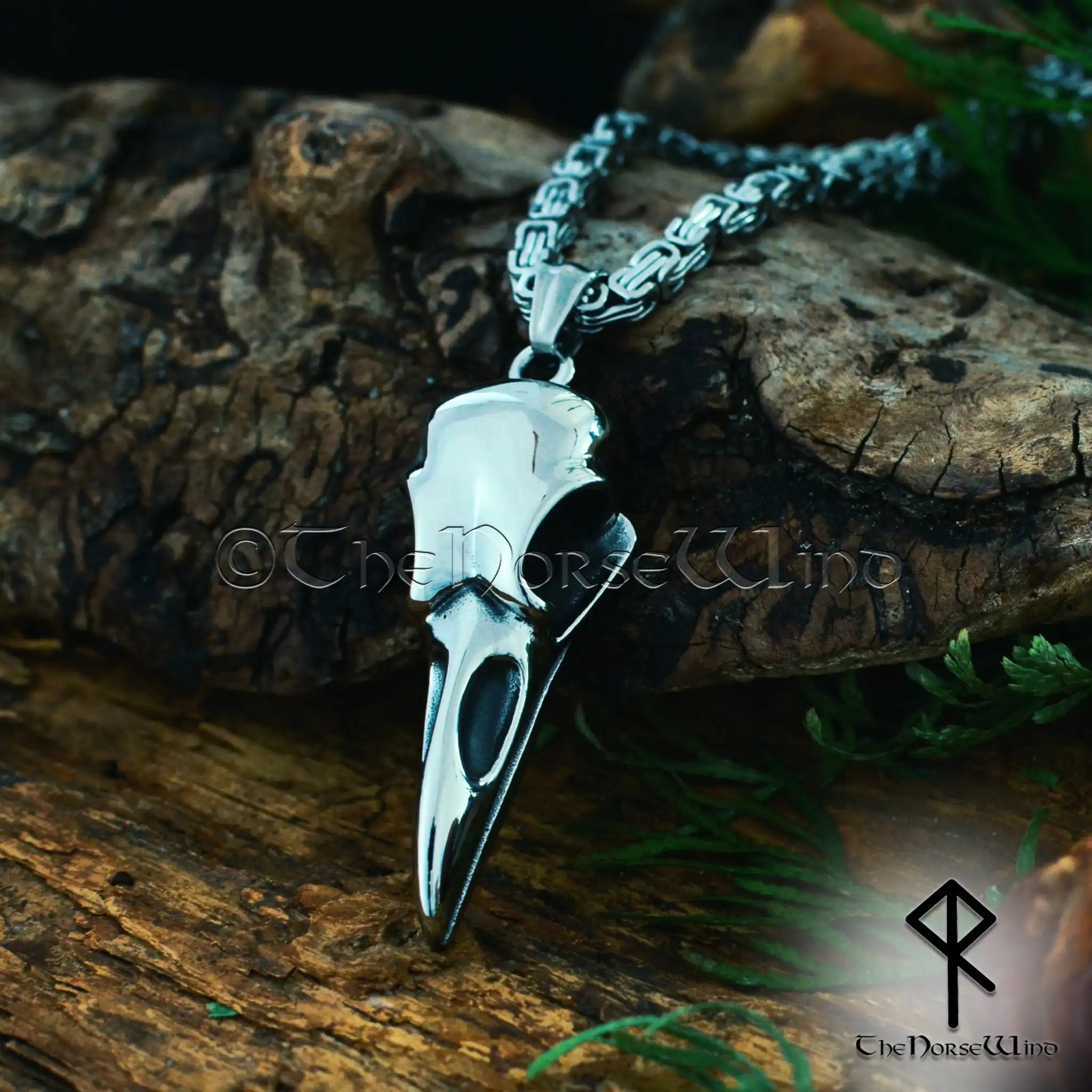 YC9014 Silver Motorcycle Skull Neck Knife With Hidden Blade | Knife necklace,  Jewelry, Light jewelry