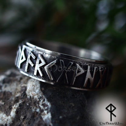 Spinnerring mit Elder Futhark-Runen – Ehering aus Edelstahl für die Wikinger
