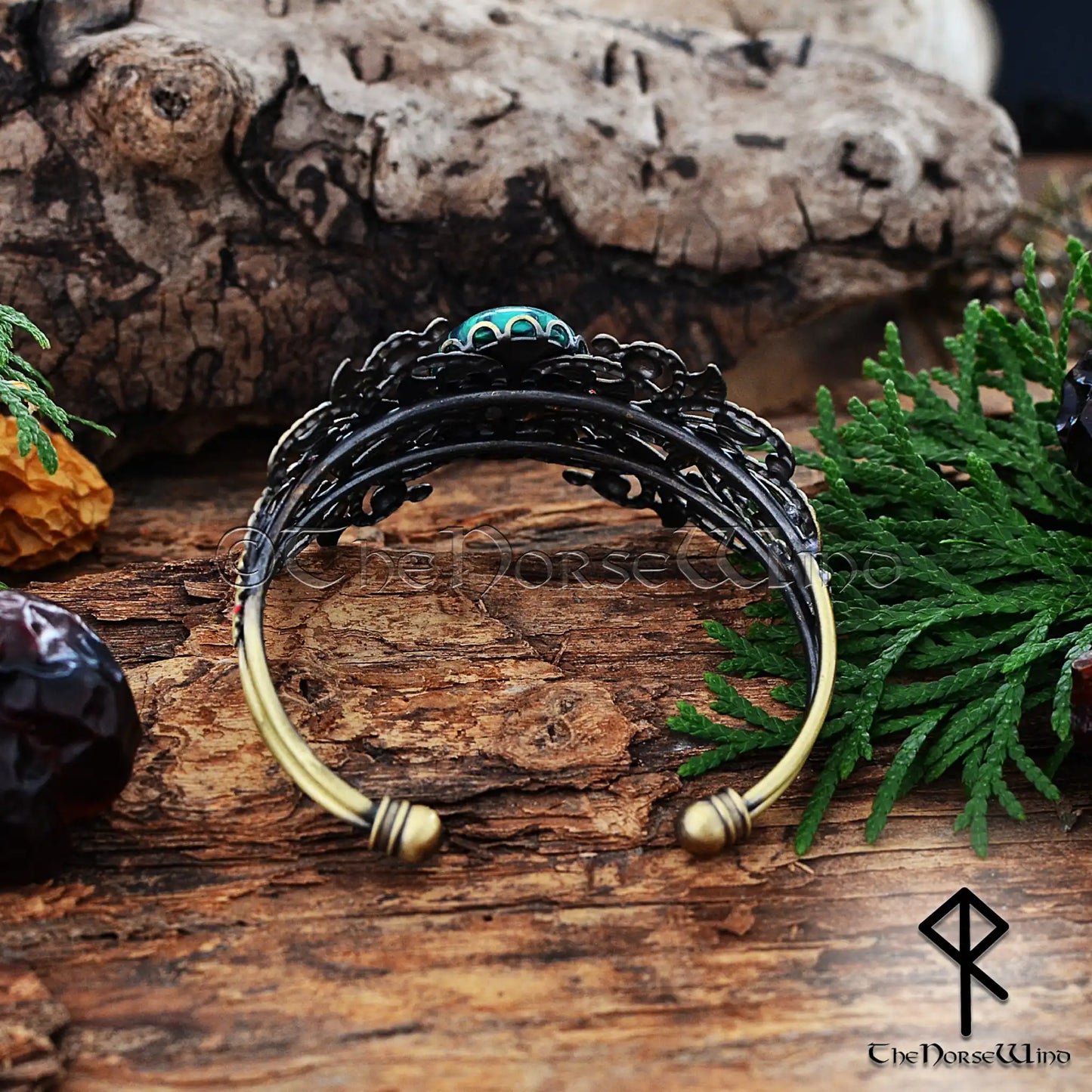 Shieldmaiden's Malachite Cuff – Viking Bronze Filigree Bracelet for Women - The Norse Wind