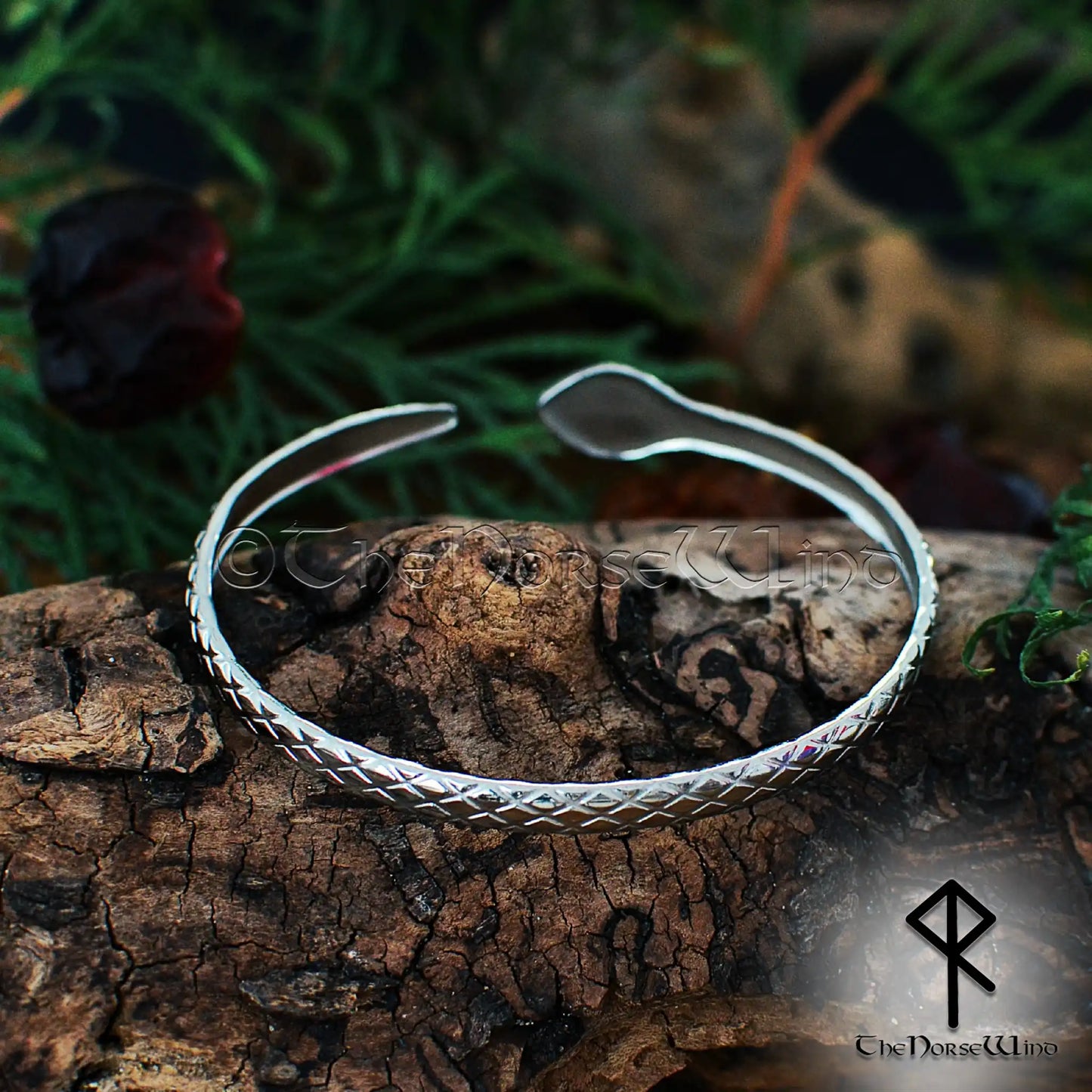 Jormungandr Viking Snake Bracelet for Women – Midgard Serpent Armring Inspired by Norse Mythology