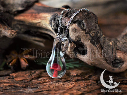 Glass Mushroom Terrarium Necklace, Witch Necklace, Red Mushroom Pendant, Witchy Gift, Witch Jewelry - TheNorseWind