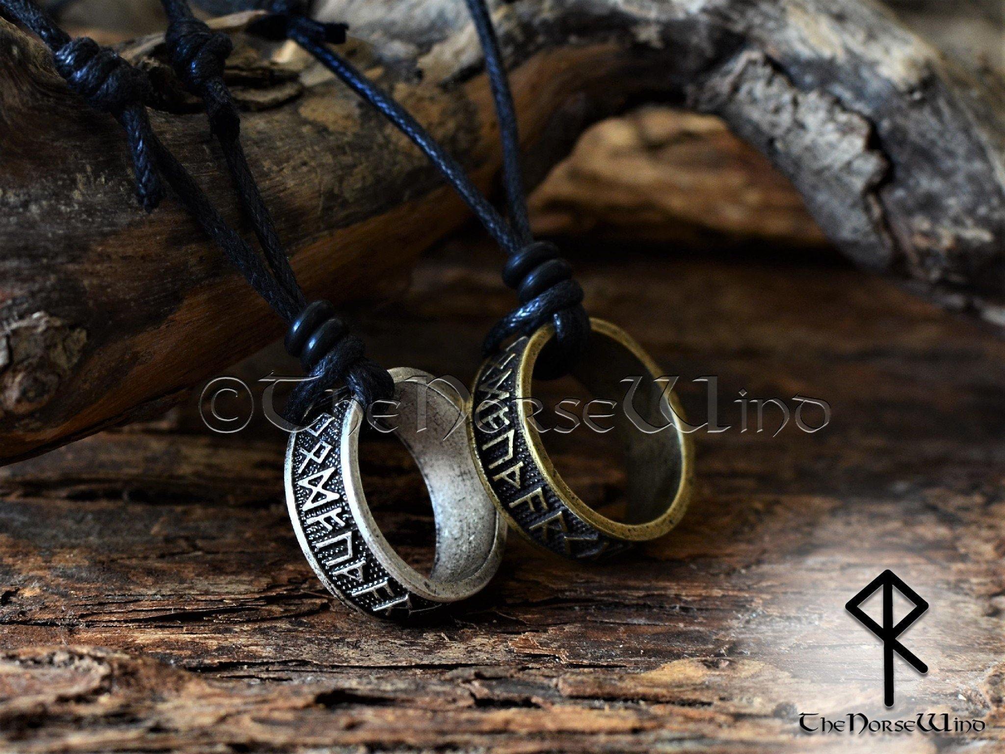 The ONE RING™ (GOLLUM™ Gold) Necklace | Sideshow Collectibles