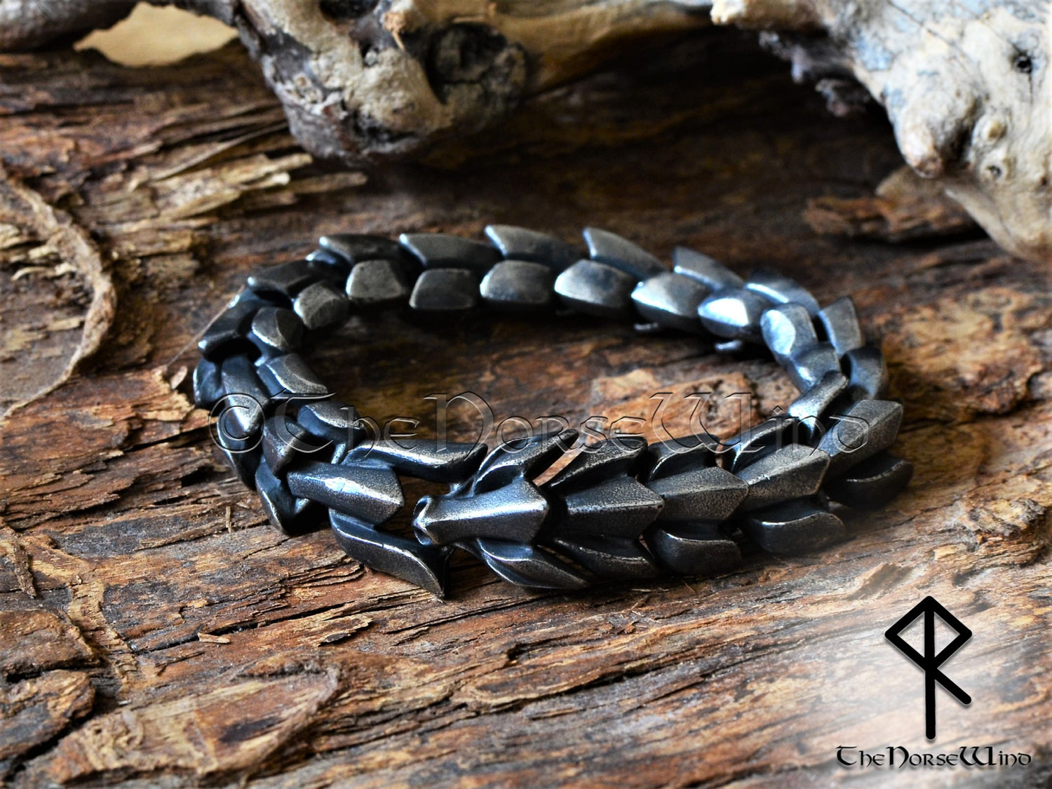 Viking Wolf Head Bracelet - Fenrir Wolf Solid Chain Wristband - The Norse Wind